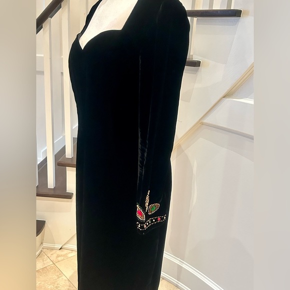 Black Velvet Sweetheart Dress, Vintage - Picture 8 of 13
